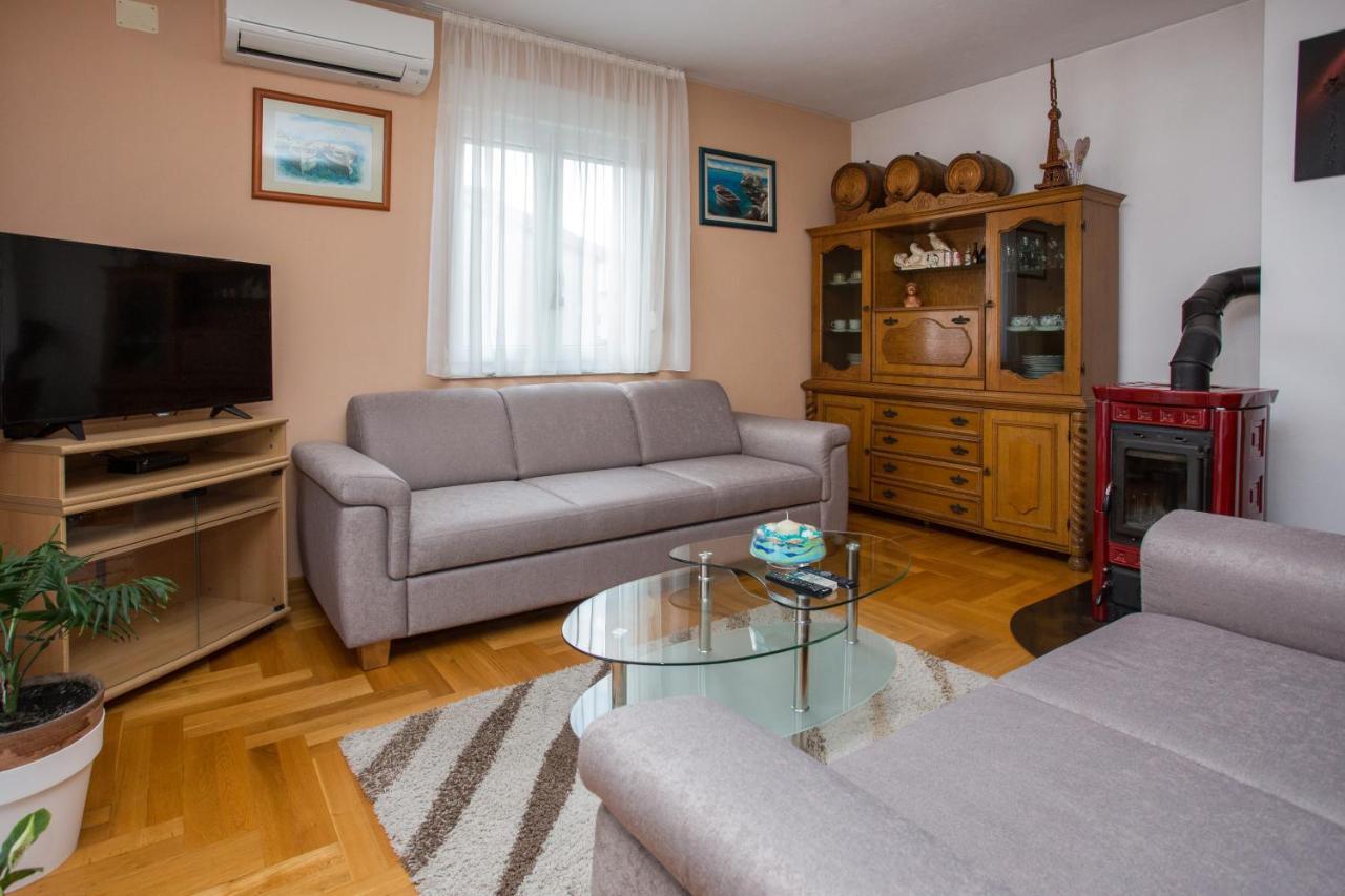 Apartments Magdalena Stobrec Ngoại thất bức ảnh